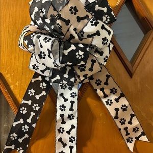 Paws & Bones XL bow